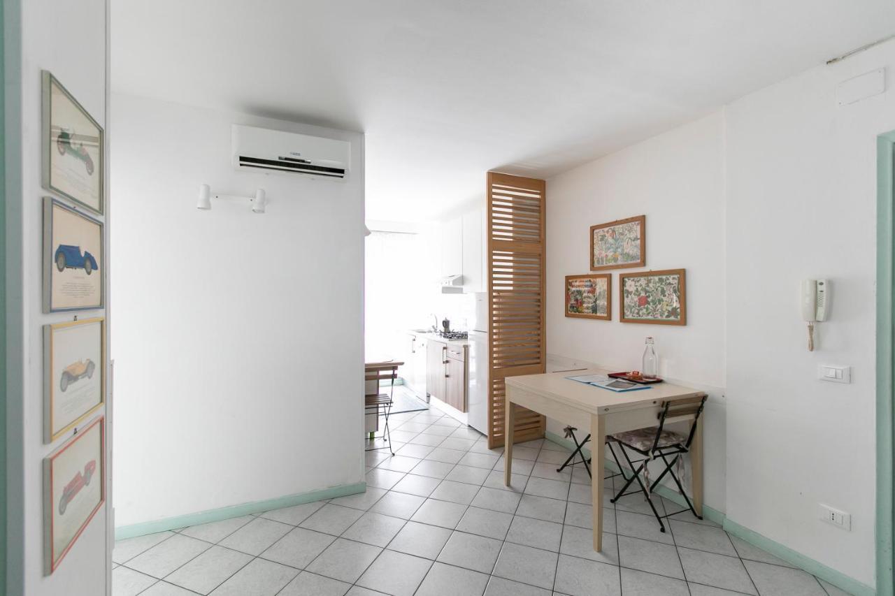 Marconi Apartments Bologna Esterno foto