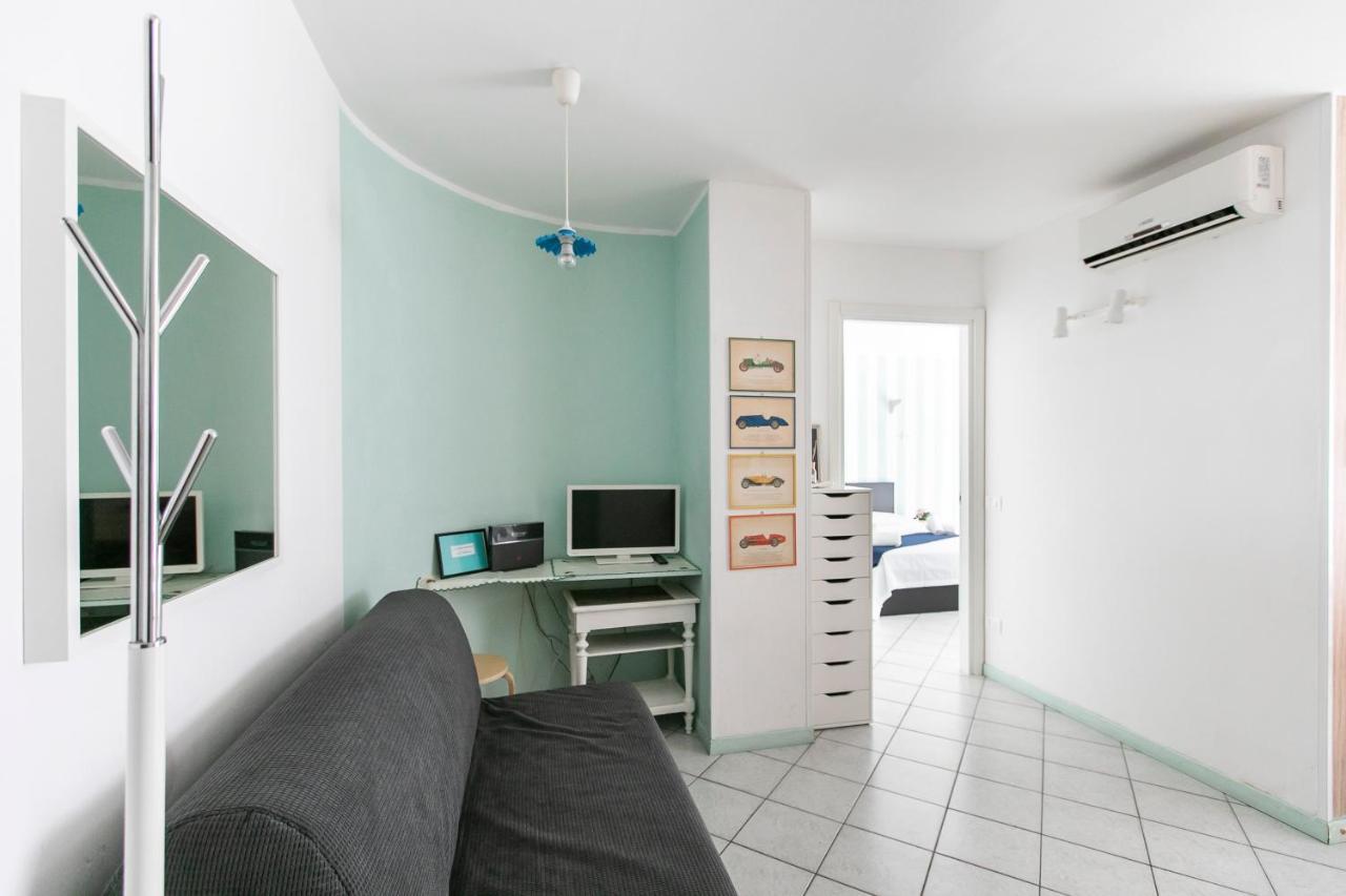 Marconi Apartments Bologna Esterno foto