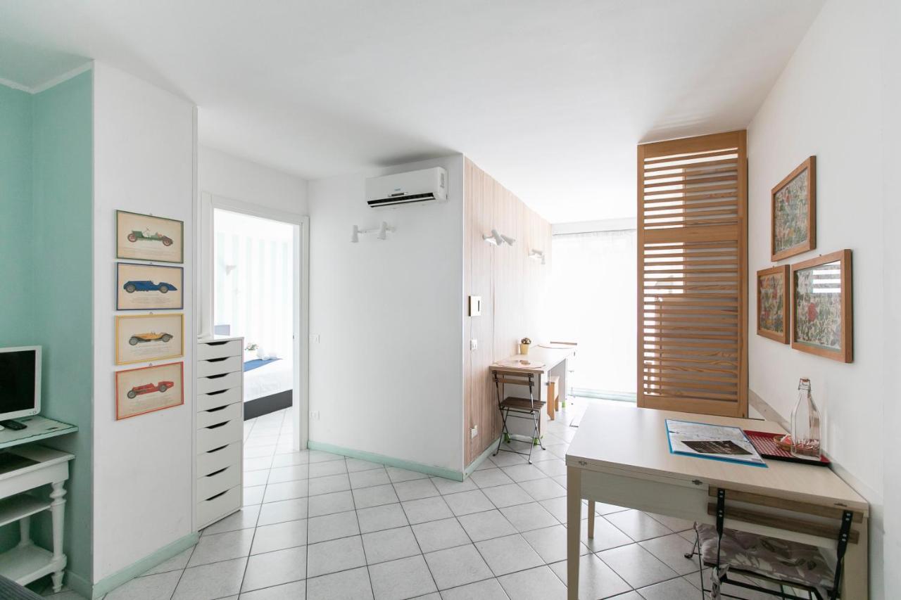 Marconi Apartments Bologna Esterno foto